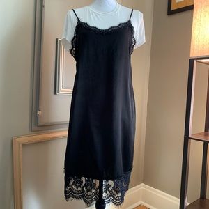 Super cute tshirt/dress. Size M. Lace trim.